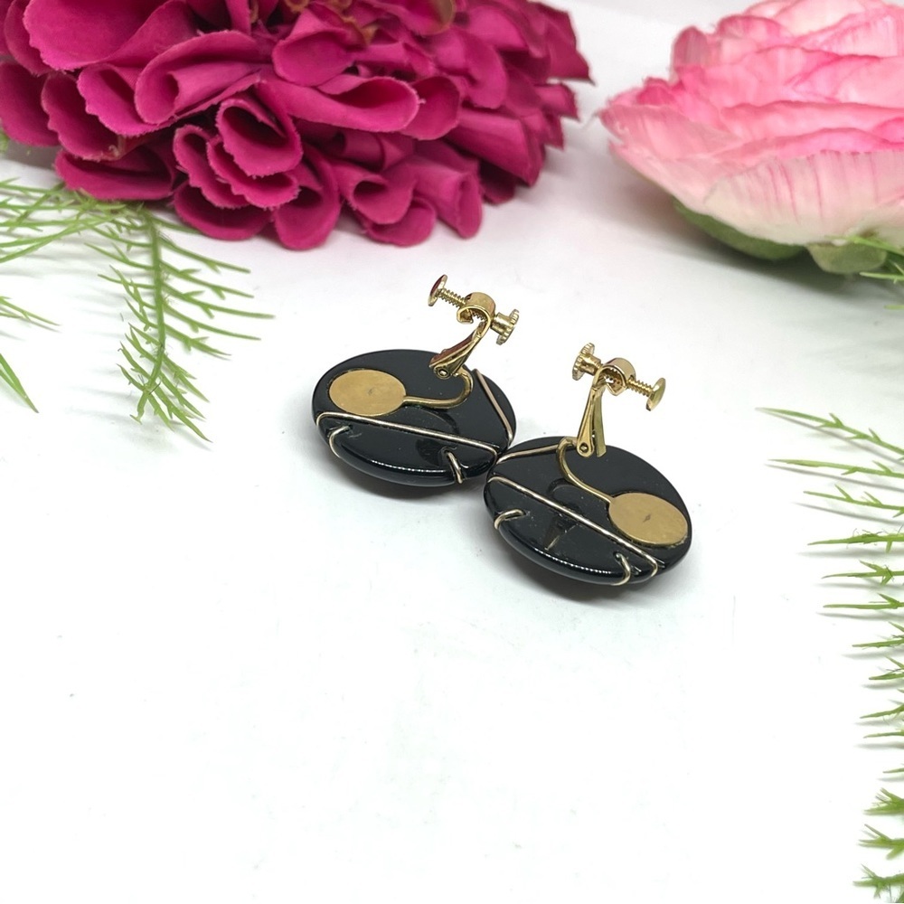 VINTAGE⚜️RARE NAPIER Black & Gold Abstract Clip Earrings - Picture 7 of 9